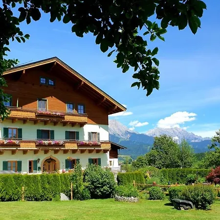 Unterbiberghof Farm stay *